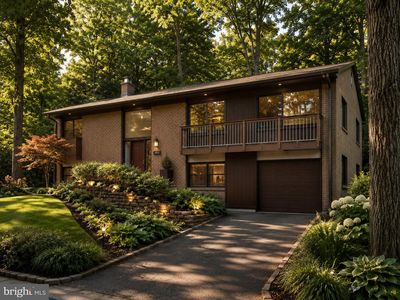 3201 Cunningham Dr