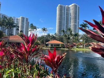 3530 Mystic Pointe Dr APT 1803
