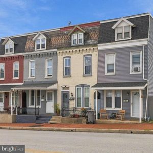 117 Locust St