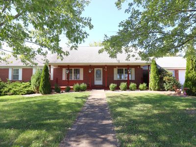 214 Ashley Sq