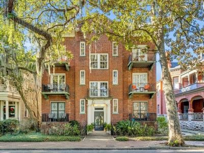 805 Whitaker Street #7