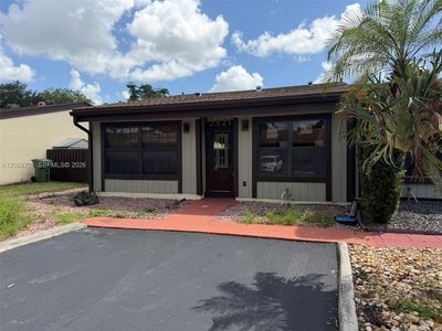 2321 Poinsetta Ct