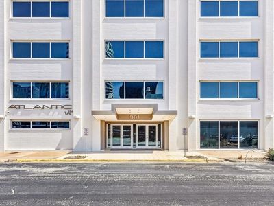 901 N Upper Broadway St APT 605