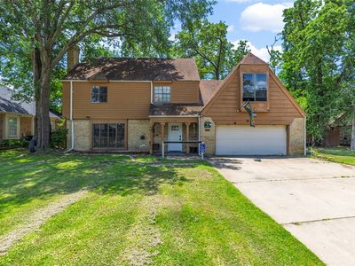 1304 Azalea Dr