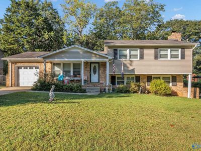 11406 Maplecrest Dr SE