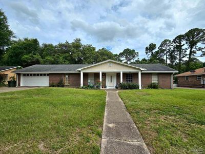 8235 Sedgefield Dr
