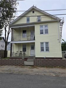 3 Barrett St