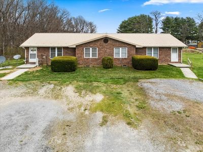 797 Ivanhoe Rd