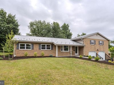 220 Hartzell Dr