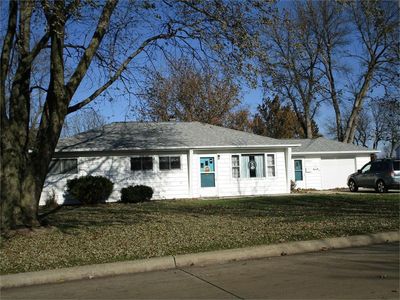 2922 Cadillac Dr