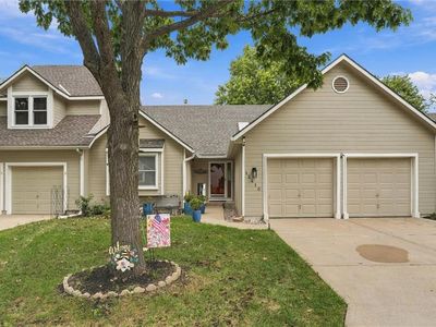 Property at 15410 Floyd St, Overland Park, KS