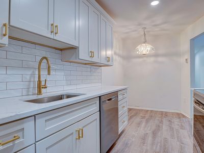 119 Amberly Drive #E