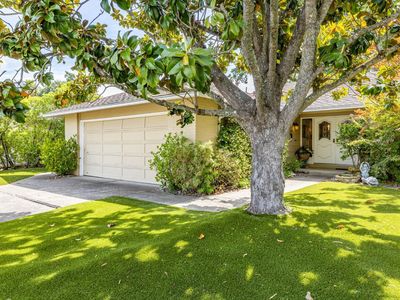 7569 Oak Leaf Drive