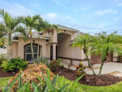 6151 Sabal Point Cir