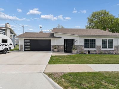 Property at 6 N 16th St, Clear Lake, IA