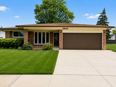 5806 Wedgewood Rd