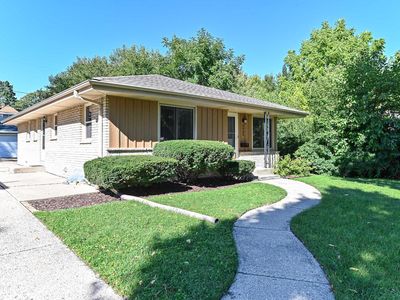 2403 S 94th STREET