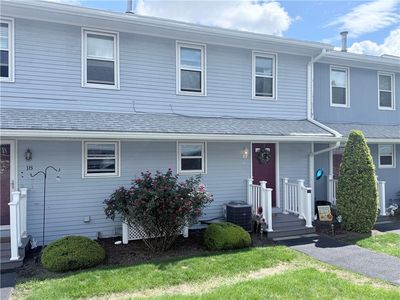 4 Smithfield Rd APT 17
