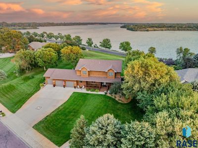 2817 Dailey Dr