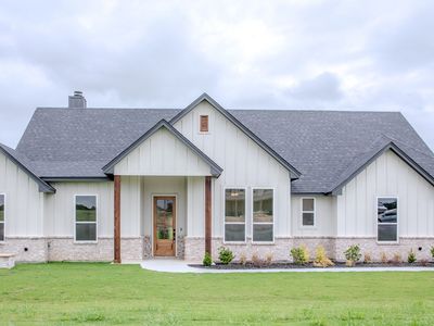 204 Sweetgrass Dr