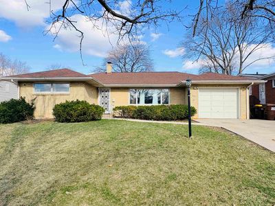 908 Woodland Dr