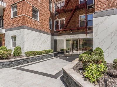 66-15 Thornton Place #5R