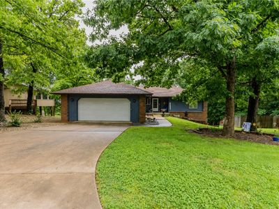 135 Mayfair Dr