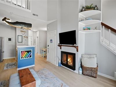 865 Little Bay Ave APT 2