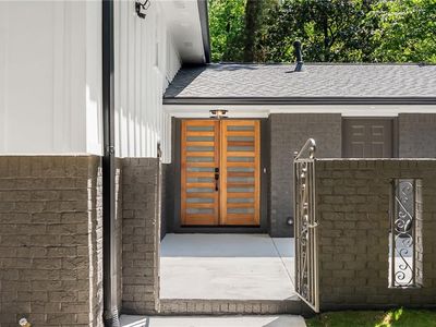1299 Seven Springs Cir