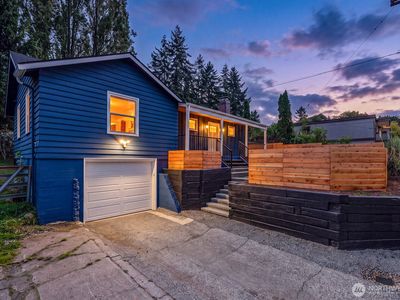 2303 NE 95th st Street