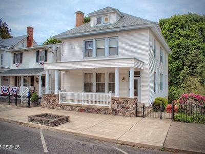 409 W Ave