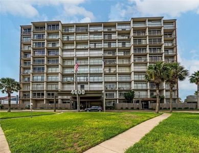 4600 Ocean Dr APT 403