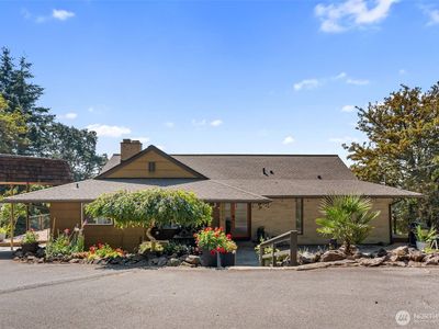 1606 SE Aust Manor Drive