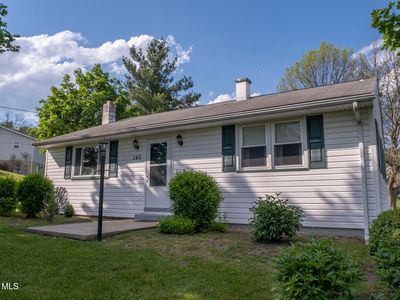 140 Percy Ln