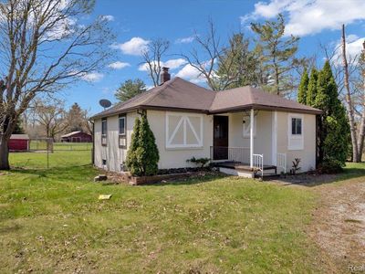 Property at 3127 Keewahdin Rd, Fort Gratiot, MI