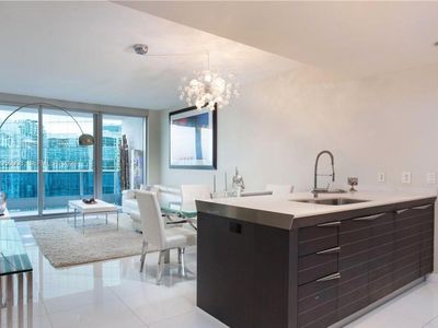 200 Biscayne Boulevard Way APT 3209