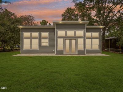 225 Gardenia Ave