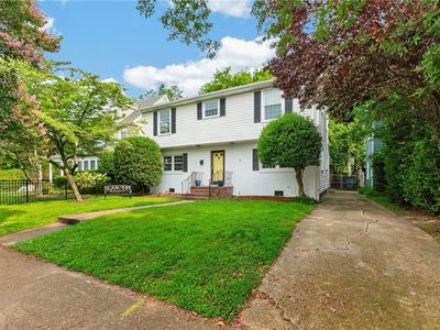 1106 Jamestown Cres
