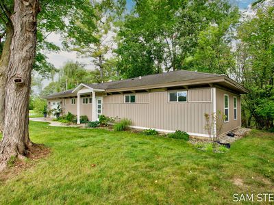 3789 Yellowstone Dr SW