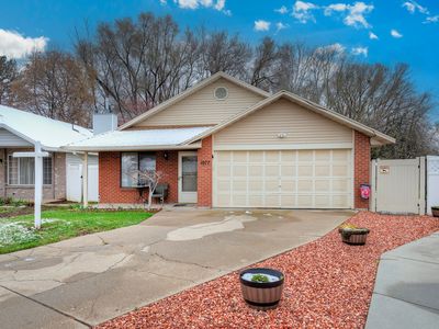 1077 E Deerwalk Ln S