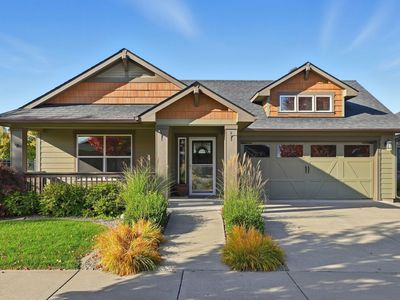 20170 E Glenbrook Ave