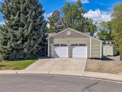 5576 W 75th Drive
