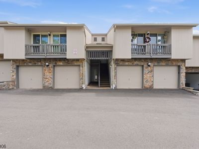 9 Paris Cir
