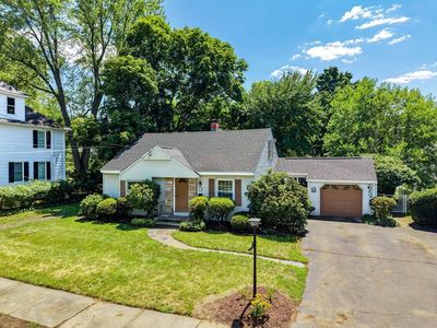 23 Bellevue Ave