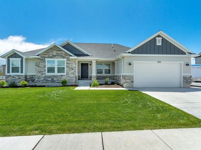 188 E Bruin Dr