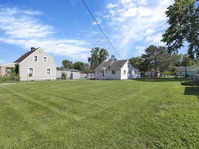 887 Jones Ave
