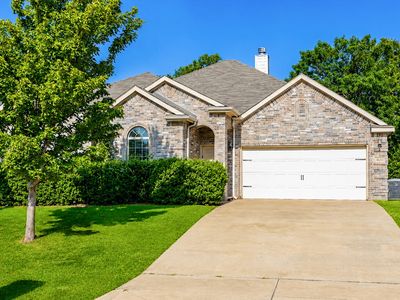 Property at 7420 Rose Crest Blvd, Forest Hill, TX
