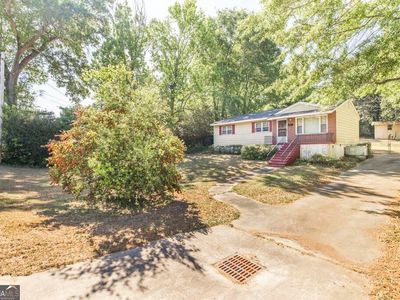 1464 Canterbury Rd