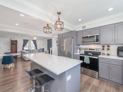 5076 Matilda St #227
