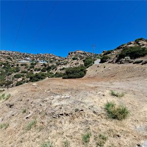 Property at 0 Thompson Ln, Chatsworth, CA